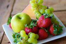 Organic Fruit Kabob 1
